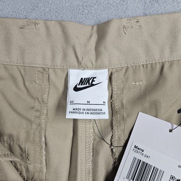 Nike Club Chino Shorts Mens 32 Flat Front Khaki 100% Cotton Preppy School Golf - Picture 3 of 13